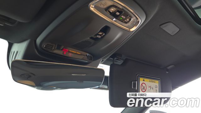 Volvo S90 2019 — photo 26