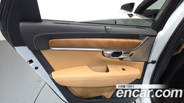 Volvo S90 2019 — photo 15