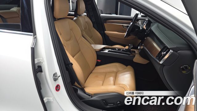 Volvo S90 2019 — photo 16