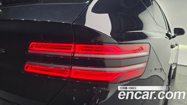 Genesis GV80 2025 — photo 9