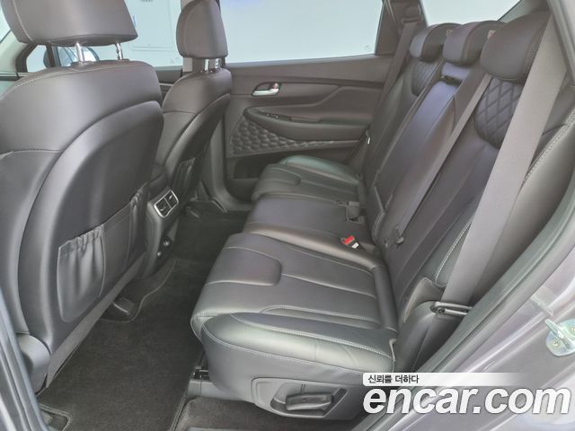 Hyundai Santafe 2022 — photo 9