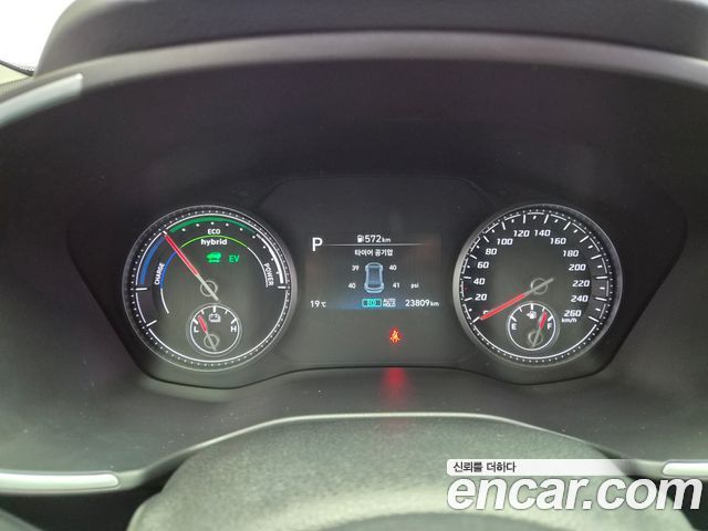 Hyundai Santafe 2022 — photo 15