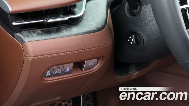 Genesis G90 2022 — photo 15
