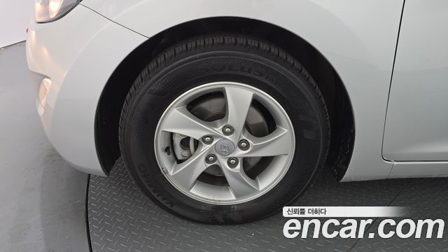 Hyundai AVANTE 2014 — photo 5