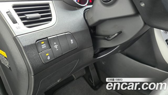 Hyundai AVANTE 2014 — photo 23