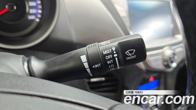 Hyundai AVANTE 2014 — photo 29