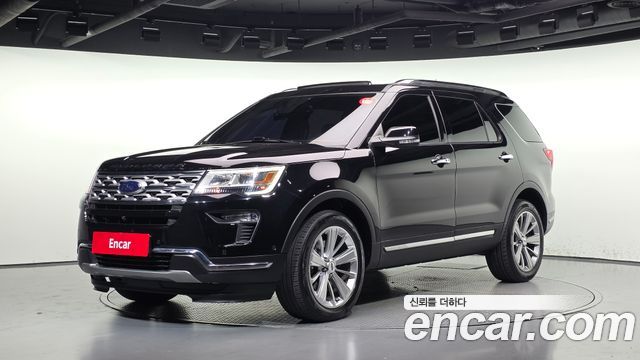 Ford Explorer 2019 — photo 1