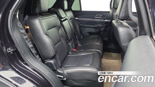 Ford Explorer 2019 — photo 12