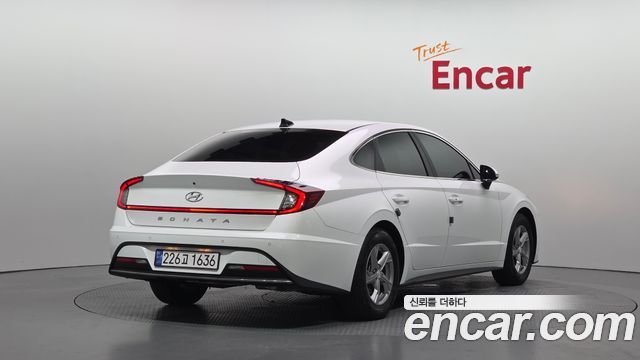Hyundai Sonata 2022 — photo 2