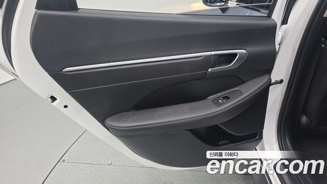 Hyundai Sonata 2022 — photo 15