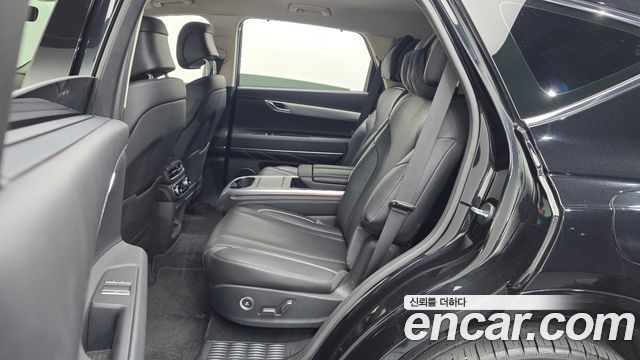 Genesis GV80 2023 — photo 17