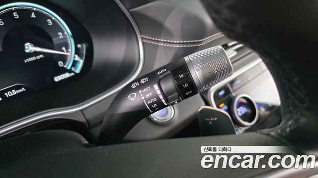 Genesis GV80 2023 — photo 26