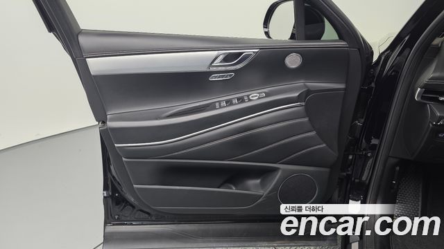 Genesis GV80 2023 — photo 14
