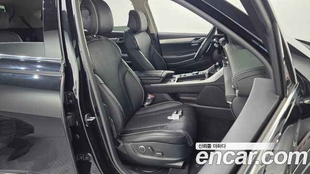 Genesis GV80 2023 — photo 16