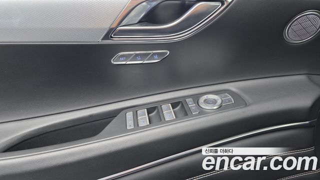 Genesis GV80 2023 — photo 27