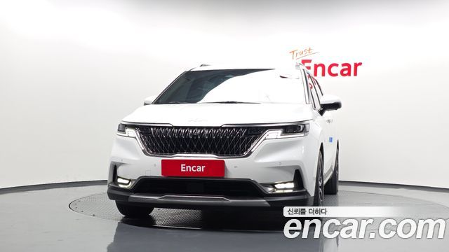 Kia Canival 2023 — photo 3