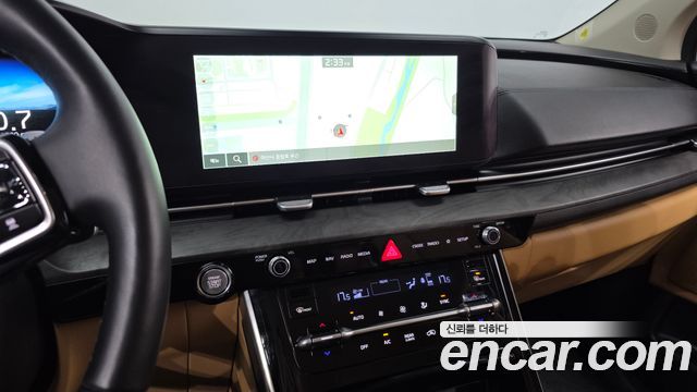Kia Canival 2023 — photo 18