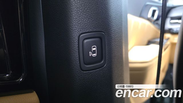 Kia Canival 2023 — photo 22