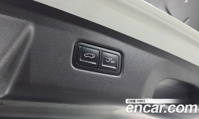 Kia Canival 2023 — photo 23