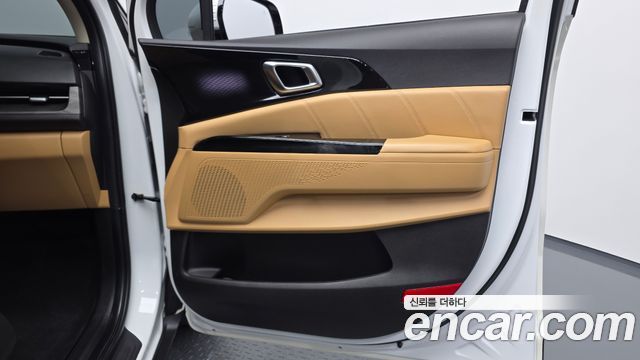 Kia Canival 2023 — photo 15