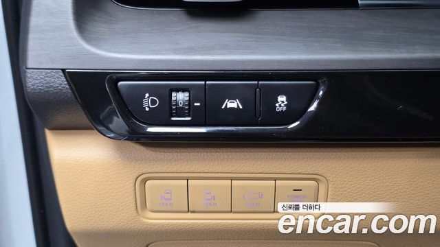 Kia Canival 2023 — photo 26