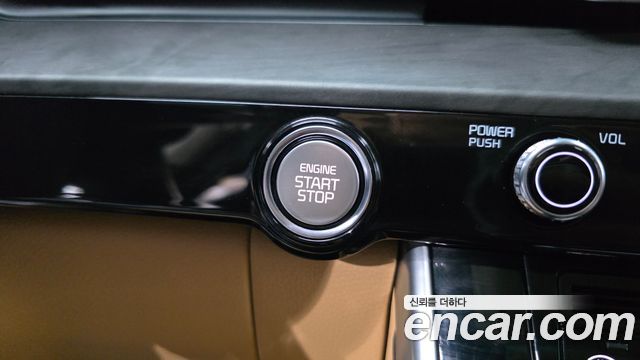 Kia Canival 2023 — photo 27