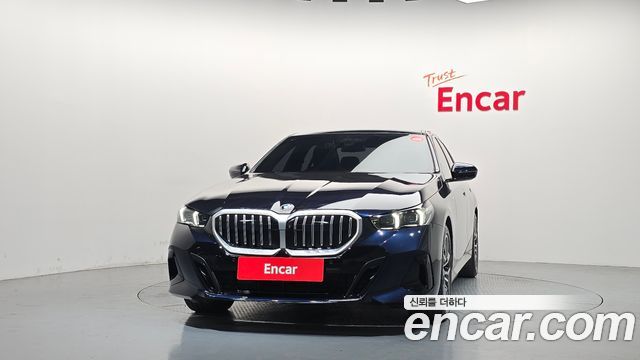 BMW 5-Series 2024 — photo 3