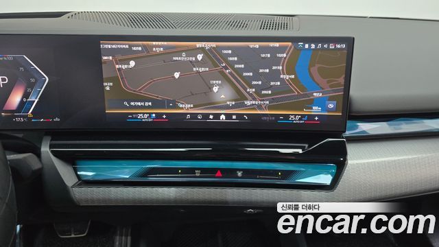 BMW 5-Series 2024 — photo 19