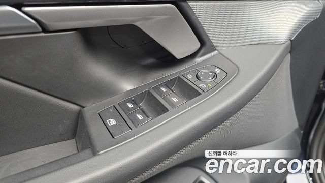 BMW 5-Series 2024 — photo 29