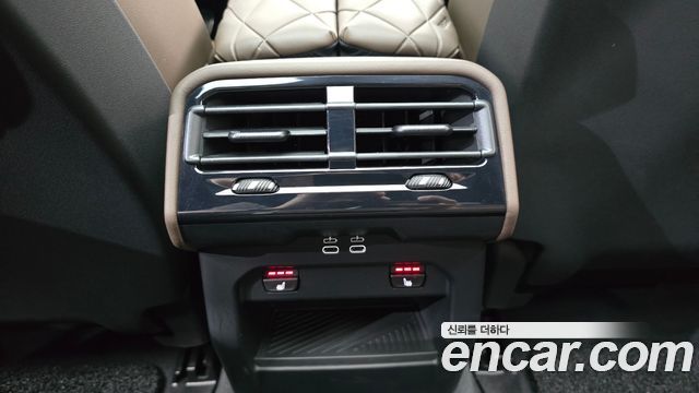 BMW 5-Series 2024 — photo 31