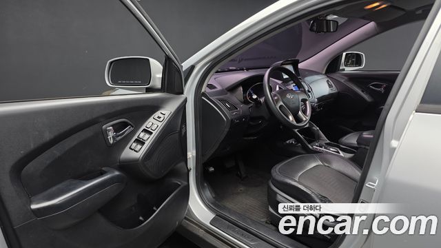 Hyundai Tucson 2011 — photo 10