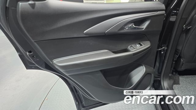 Chevrolet Korea Trailblazer 2021 — photo 15
