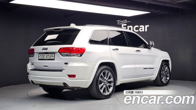 Jeep Cherokee 2018 — photo 2