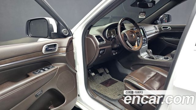 Jeep Cherokee 2018 — photo 10
