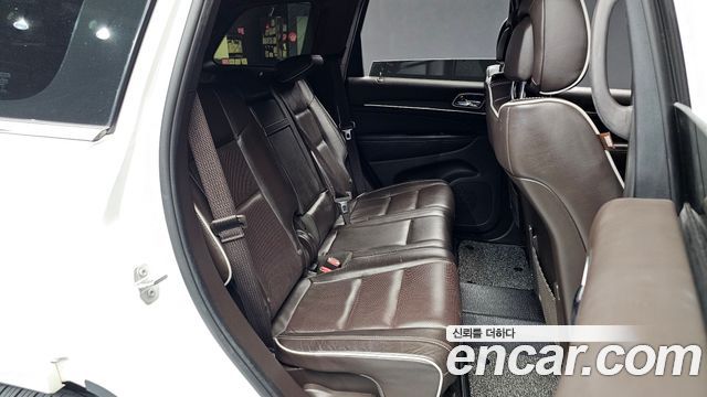 Jeep Cherokee 2018 — photo 12