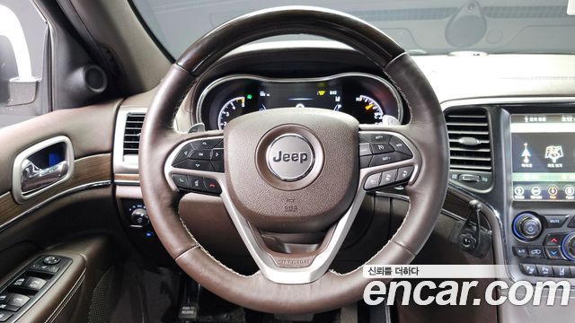 Jeep Cherokee 2018 — photo 13