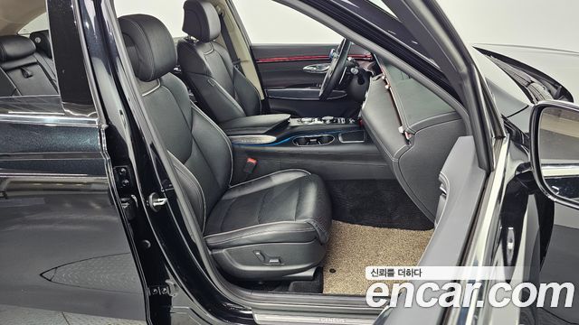 Genesis GV70 2023 — photo 13