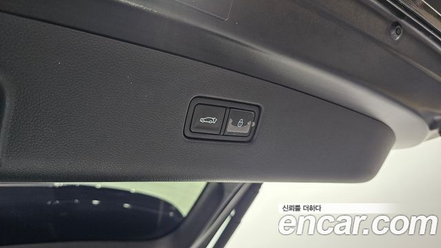 Genesis GV70 2023 — photo 31