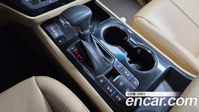 Kia Canival 2019 — photo 9