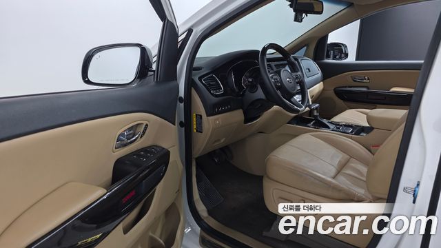 Kia Canival 2019 — photo 10