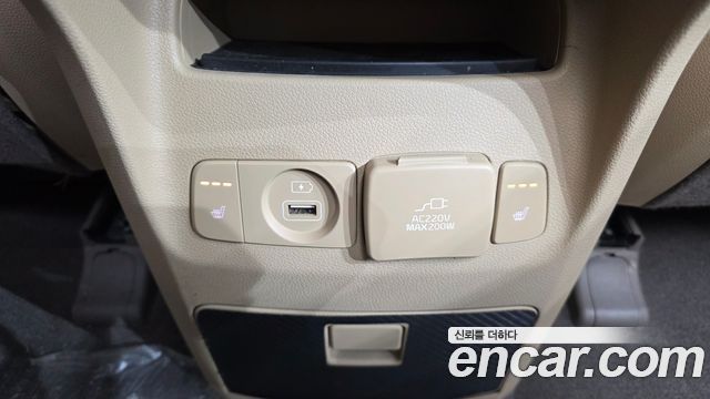 Kia Canival 2019 — photo 17
