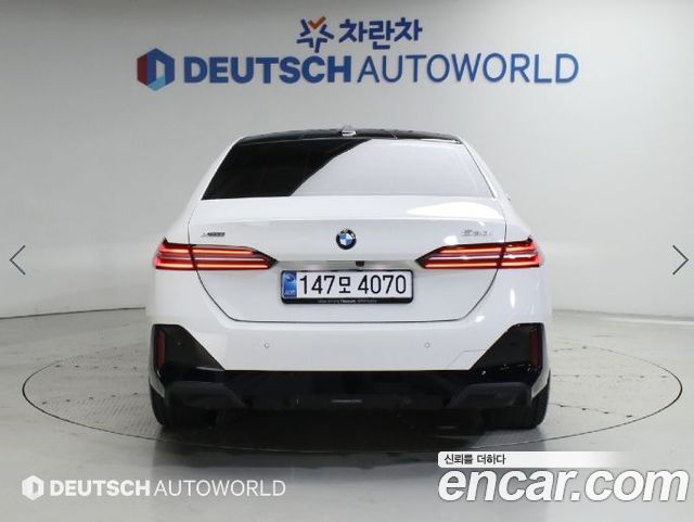 BMW 5-Series 2026 — photo 4