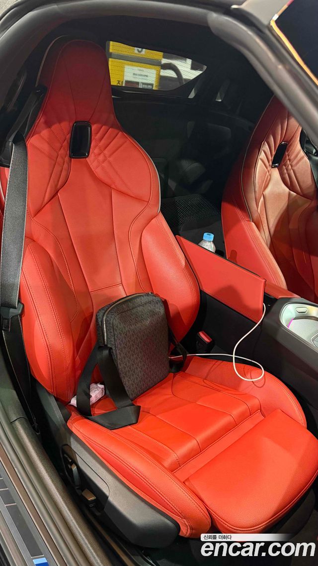 BMW Z4 2021 — photo 16