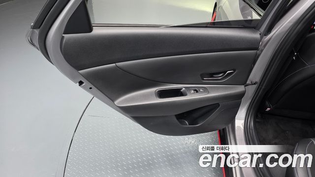 Hyundai AVANTE 2023 — photo 15