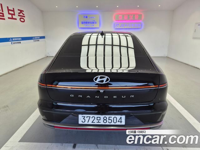 Hyundai Grandeur 2023 — photo 4