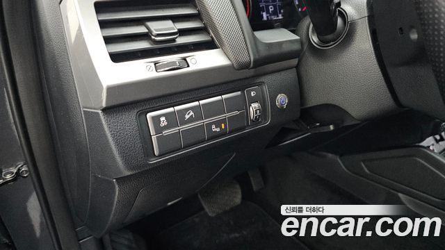 KG Mobility Rexton 2019 — photo 25