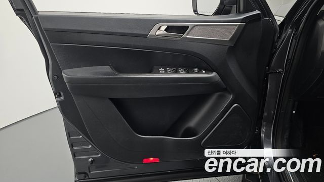 KG Mobility Rexton 2019 — photo 14
