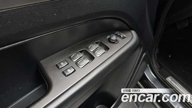 KG Mobility Rexton 2019 — photo 27