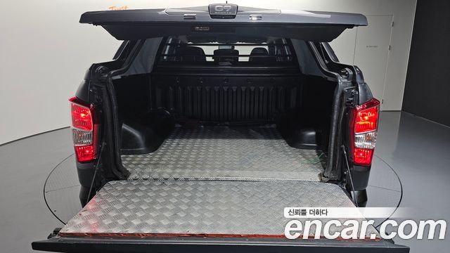 KG Mobility Rexton 2019 — photo 28