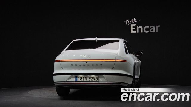 Hyundai Grandeur 2023 — photo 4